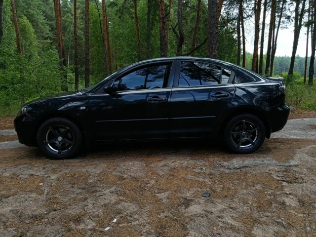 Черный Мазда 3, объемом двигателя 0 л и пробегом 210 тыс. км за 5400 $, фото 3 на Automoto.ua