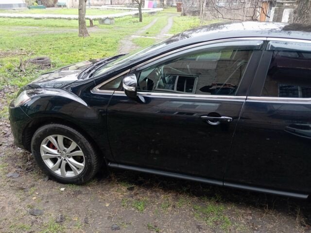 Черный Мазда 3, объемом двигателя 2.2 л и пробегом 250 тыс. км за 9500 $, фото 4 на Automoto.ua