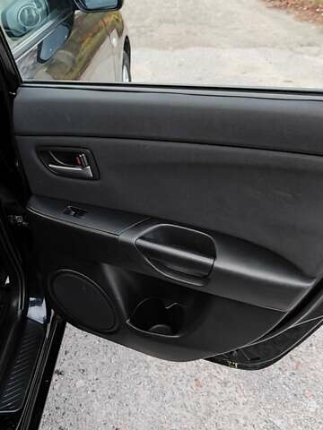 Черный Мазда 3, объемом двигателя 1.6 л и пробегом 218 тыс. км за 4450 $, фото 11 на Automoto.ua