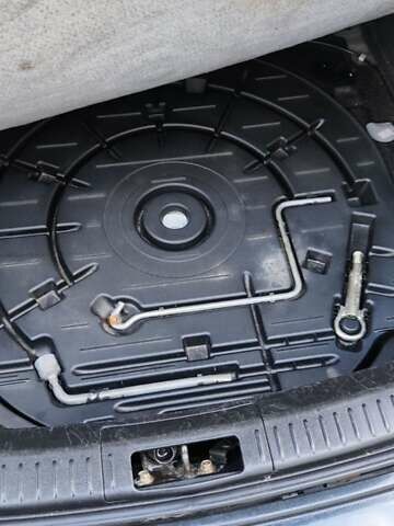 Черный Мазда 3, объемом двигателя 1.6 л и пробегом 218 тыс. км за 4450 $, фото 17 на Automoto.ua