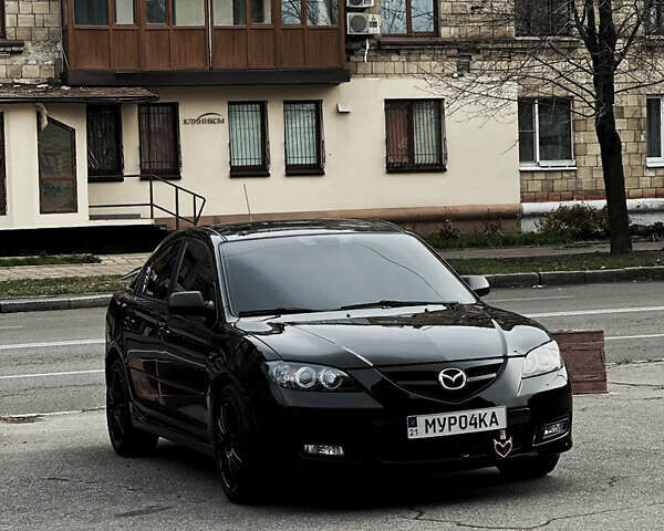 Черный Мазда 3, объемом двигателя 2 л и пробегом 188 тыс. км за 5700 $, фото 1 на Automoto.ua