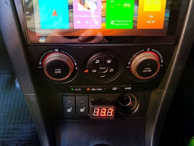 Черный Мазда 3, объемом двигателя 2 л и пробегом 281 тыс. км за 3250 $, фото 12 на Automoto.ua