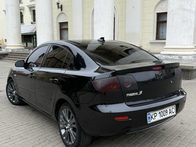 Черный Мазда 3, объемом двигателя 1.6 л и пробегом 290 тыс. км за 3650 $, фото 3 на Automoto.ua