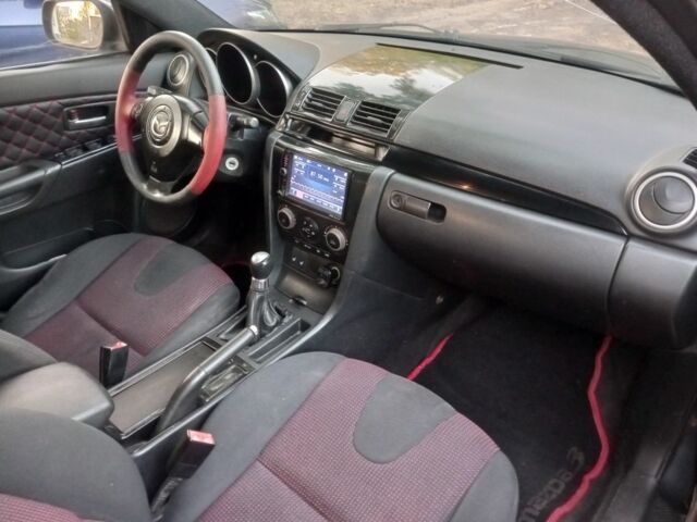 Чорний Мазда 3, об'ємом двигуна 1.6 л та пробігом 325 тис. км за 3750 $, фото 16 на Automoto.ua