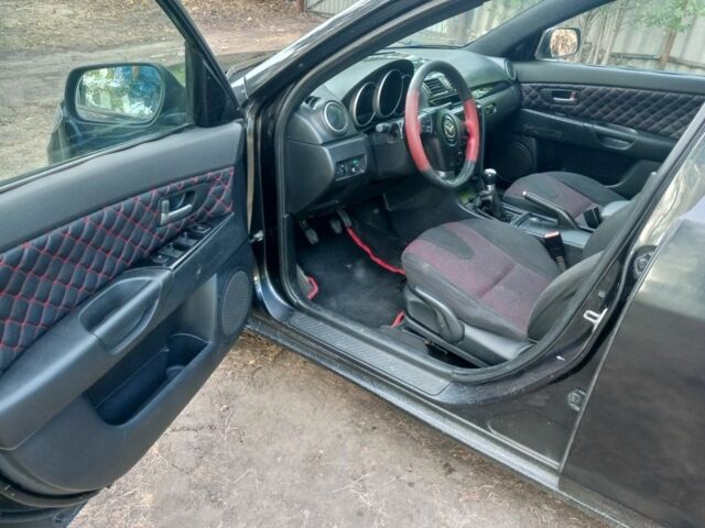 Чорний Мазда 3, об'ємом двигуна 1.6 л та пробігом 325 тис. км за 3750 $, фото 12 на Automoto.ua
