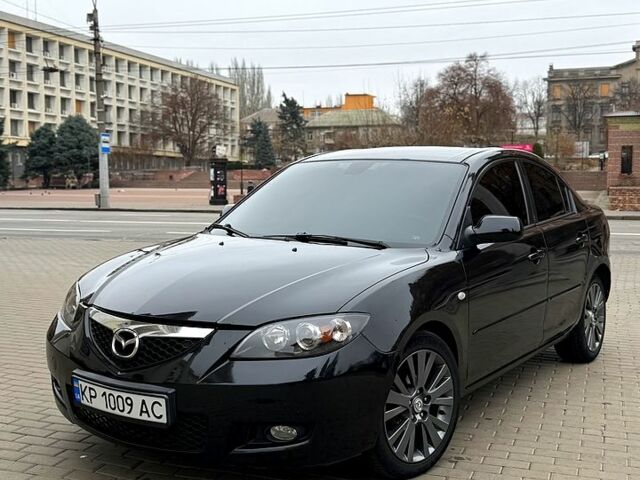 Черный Мазда 3, объемом двигателя 1.6 л и пробегом 290 тыс. км за 3650 $, фото 1 на Automoto.ua