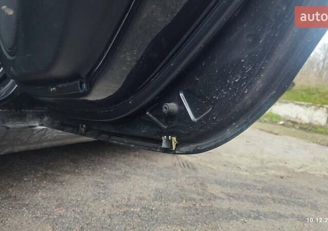 Чорний Мазда 3, об'ємом двигуна 2 л та пробігом 175 тис. км за 5300 $, фото 10 на Automoto.ua