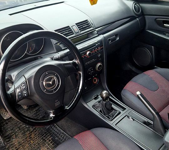 Черный Мазда 3, объемом двигателя 2 л и пробегом 173 тыс. км за 4600 $, фото 8 на Automoto.ua