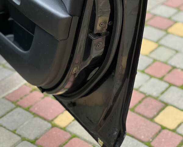 Черный Мазда 3, объемом двигателя 1.6 л и пробегом 192 тыс. км за 5500 $, фото 8 на Automoto.ua