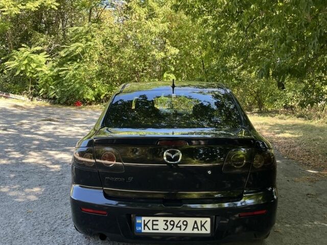 Черный Мазда 3, объемом двигателя 1.6 л и пробегом 299 тыс. км за 5200 $, фото 4 на Automoto.ua