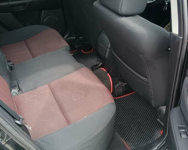 Чорний Мазда 3, об'ємом двигуна 1.6 л та пробігом 262 тис. км за 5100 $, фото 13 на Automoto.ua