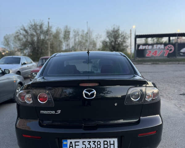 Черный Мазда 3, объемом двигателя 1.6 л и пробегом 200 тыс. км за 5900 $, фото 11 на Automoto.ua