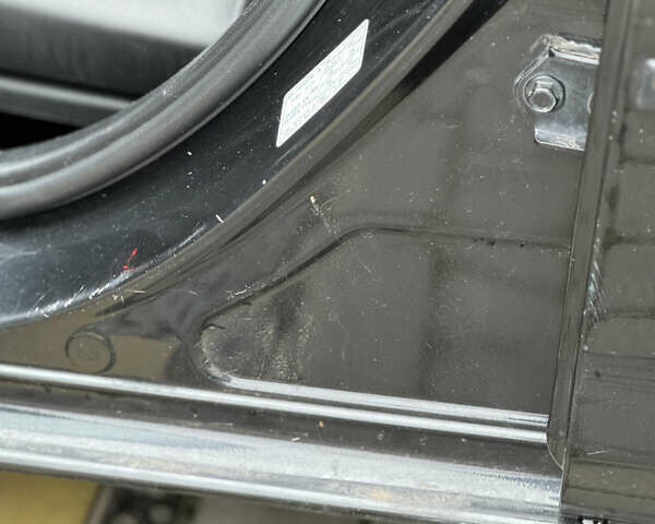 Черный Мазда 3, объемом двигателя 1.6 л и пробегом 192 тыс. км за 5500 $, фото 49 на Automoto.ua