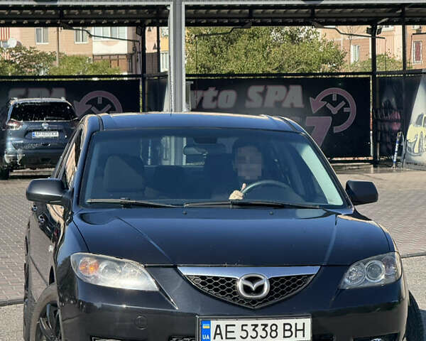 Черный Мазда 3, объемом двигателя 1.6 л и пробегом 200 тыс. км за 5900 $, фото 10 на Automoto.ua