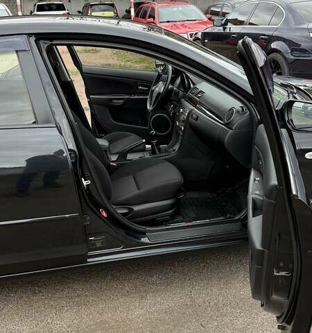 Мазда 3 2006 в Бердичеве на Automoto.ua Черный Мазда 3, объемом двигателя 1.6 л и пробегом 175 тыс. км за 5200 $, фото 8 на Automoto.ua