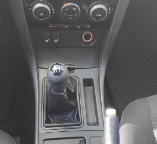 Чорний Мазда 3, об'ємом двигуна 1.6 л та пробігом 173 тис. км за 5300 $, фото 10 на Automoto.ua