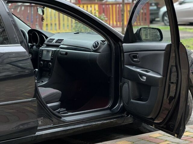 Чорний Мазда 3, об'ємом двигуна 1.6 л та пробігом 192 тис. км за 5500 $, фото 6 на Automoto.ua