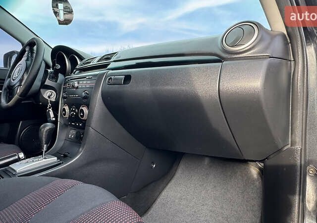 Чорний Мазда 3, об'ємом двигуна 1.6 л та пробігом 237 тис. км за 5850 $, фото 33 на Automoto.ua