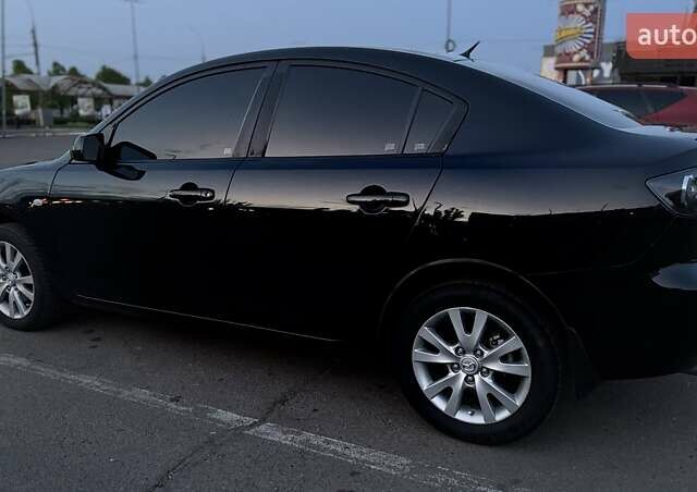 Чорний Мазда 3, об'ємом двигуна 1.6 л та пробігом 350 тис. км за 6800 $, фото 1 на Automoto.ua