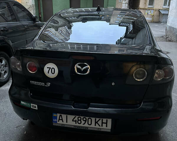 Чорний Мазда 3, об'ємом двигуна 1.6 л та пробігом 177 тис. км за 6100 $, фото 3 на Automoto.ua