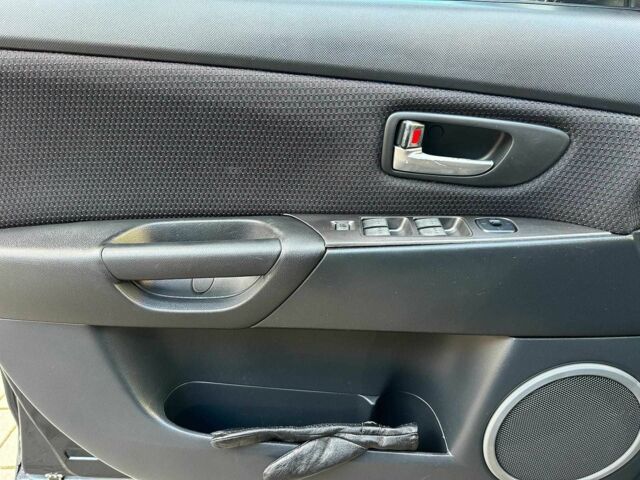 Черный Мазда 3, объемом двигателя 1.6 л и пробегом 232 тыс. км за 6740 $, фото 21 на Automoto.ua