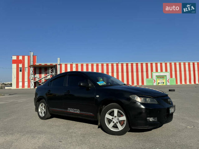 Черный Мазда 3, объемом двигателя 2 л и пробегом 150 тыс. км за 5999 $, фото 10 на Automoto.ua