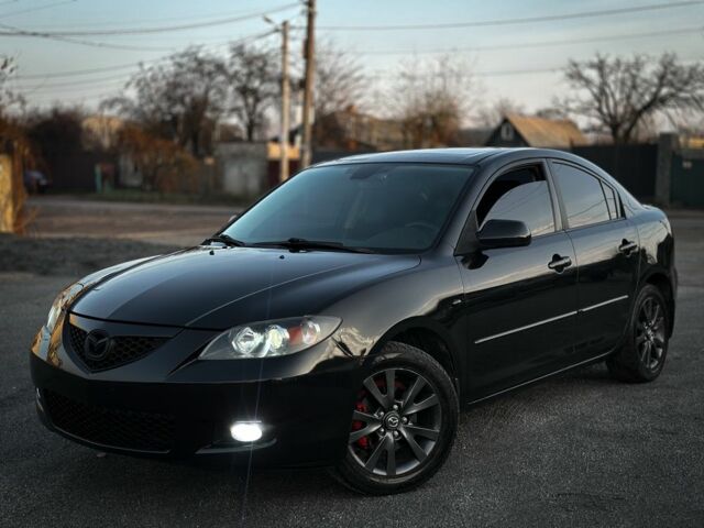 Черный Мазда 3, объемом двигателя 1.6 л и пробегом 290 тыс. км за 4400 $, фото 1 на Automoto.ua