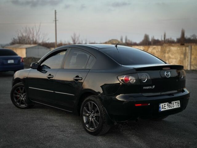 Черный Мазда 3, объемом двигателя 1.6 л и пробегом 290 тыс. км за 4400 $, фото 9 на Automoto.ua