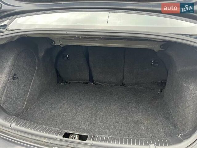 Черный Мазда 3, объемом двигателя 1.6 л и пробегом 180 тыс. км за 5700 $, фото 39 на Automoto.ua