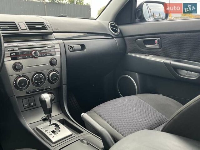 Черный Мазда 3, объемом двигателя 1.6 л и пробегом 180 тыс. км за 5700 $, фото 36 на Automoto.ua