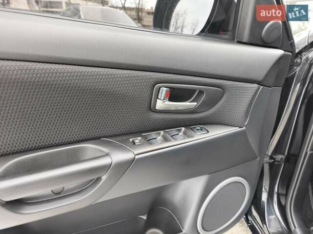 Чорний Мазда 3, об'ємом двигуна 2 л та пробігом 136 тис. км за 6300 $, фото 11 на Automoto.ua