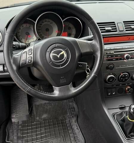 Черный Мазда 3, объемом двигателя 1.6 л и пробегом 175 тыс. км за 4700 $, фото 6 на Automoto.ua