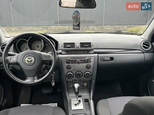 Черный Мазда 3, объемом двигателя 1.6 л и пробегом 180 тыс. км за 5700 $, фото 33 на Automoto.ua