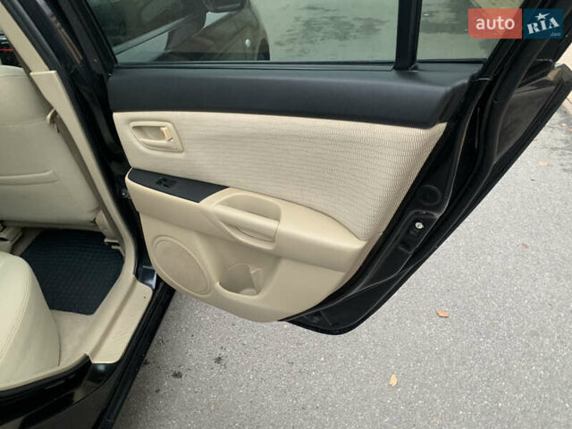 Черный Мазда 3, объемом двигателя 1.6 л и пробегом 200 тыс. км за 4999 $, фото 21 на Automoto.ua