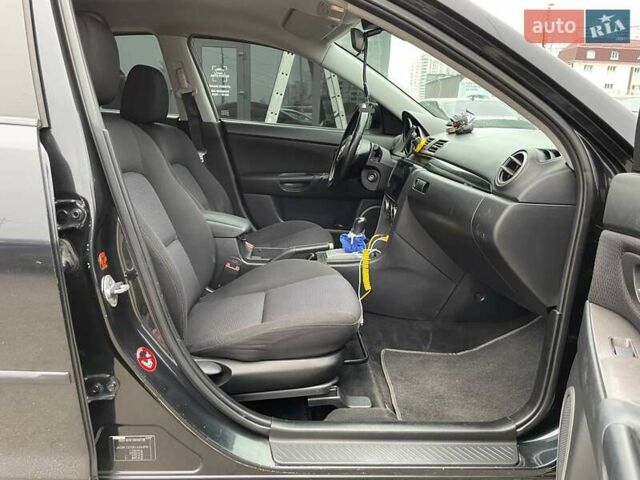 Чорний Мазда 3, об'ємом двигуна 1.6 л та пробігом 223 тис. км за 6490 $, фото 10 на Automoto.ua