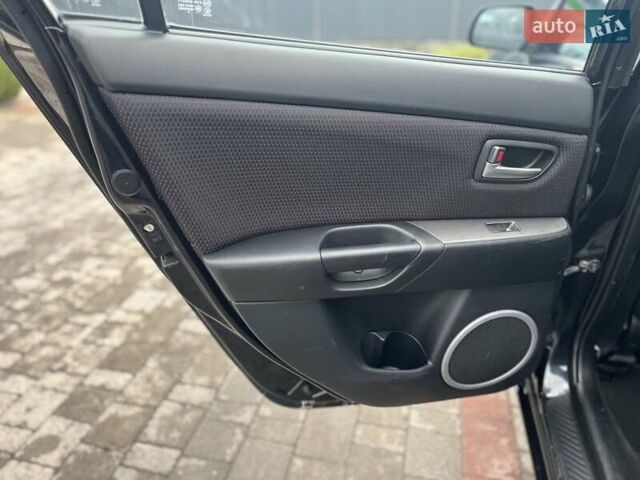 Черный Мазда 3, объемом двигателя 1.6 л и пробегом 181 тыс. км за 6100 $, фото 31 на Automoto.ua