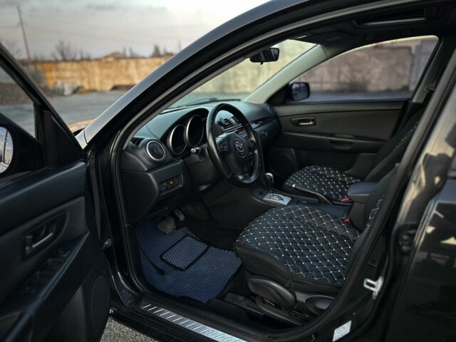 Черный Мазда 3, объемом двигателя 1.6 л и пробегом 290 тыс. км за 4400 $, фото 10 на Automoto.ua