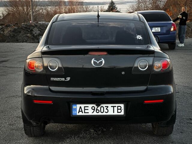 Черный Мазда 3, объемом двигателя 1.6 л и пробегом 290 тыс. км за 4400 $, фото 7 на Automoto.ua