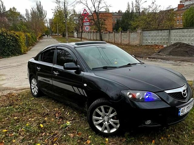 Чорний Мазда 3, об'ємом двигуна 1.6 л та пробігом 181 тис. км за 4500 $, фото 3 на Automoto.ua