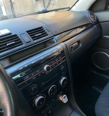 Черный Мазда 3, объемом двигателя 1.6 л и пробегом 191 тыс. км за 4800 $, фото 10 на Automoto.ua