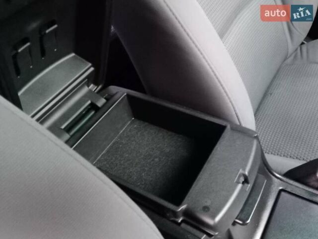 Чорний Мазда 3, об'ємом двигуна 1.6 л та пробігом 200 тис. км за 5400 $, фото 51 на Automoto.ua