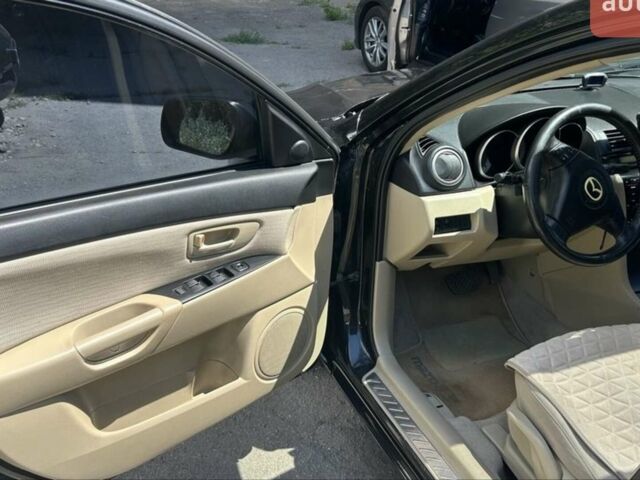Чорний Мазда 3, об'ємом двигуна 1.6 л та пробігом 203 тис. км за 5300 $, фото 8 на Automoto.ua