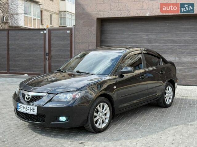 Чорний Мазда 3, об'ємом двигуна 1.6 л та пробігом 268 тис. км за 5750 $, фото 1 на Automoto.ua