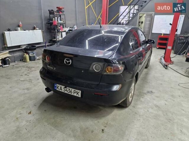Черный Мазда 3, объемом двигателя 1.6 л и пробегом 240 тыс. км за 4200 $, фото 3 на Automoto.ua