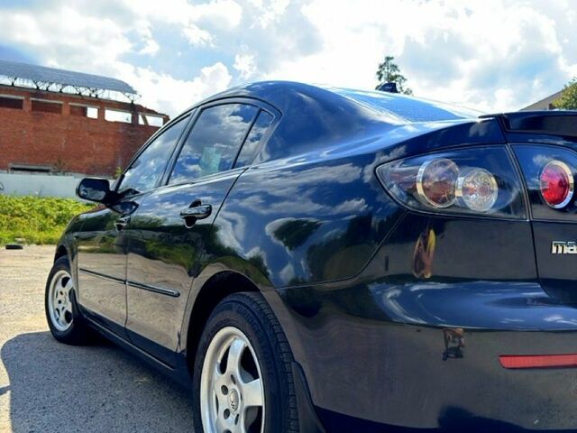 Чорний Мазда 3, об'ємом двигуна 1.6 л та пробігом 209 тис. км за 4500 $, фото 1 на Automoto.ua