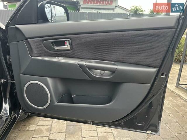 Черный Мазда 3, объемом двигателя 1.6 л и пробегом 181 тыс. км за 6350 $, фото 30 на Automoto.ua