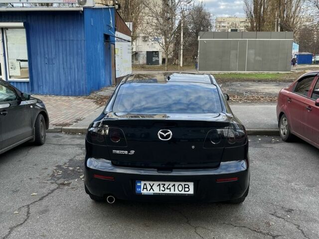 Черный Мазда 3, объемом двигателя 2 л и пробегом 166 тыс. км за 6000 $, фото 3 на Automoto.ua
