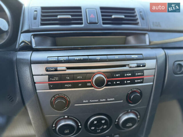 Черный Мазда 3, объемом двигателя 1.6 л и пробегом 210 тыс. км за 3950 $, фото 16 на Automoto.ua