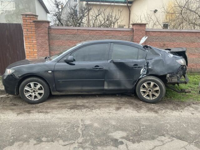 Чорний Мазда 3, об'ємом двигуна 1.6 л та пробігом 200 тис. км за 1700 $, фото 1 на Automoto.ua
