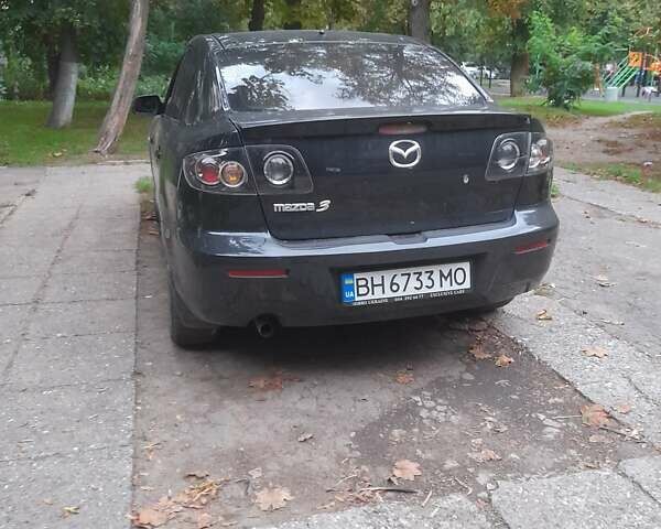 Черный Мазда 3, объемом двигателя 1.6 л и пробегом 153 тыс. км за 5500 $, фото 6 на Automoto.ua